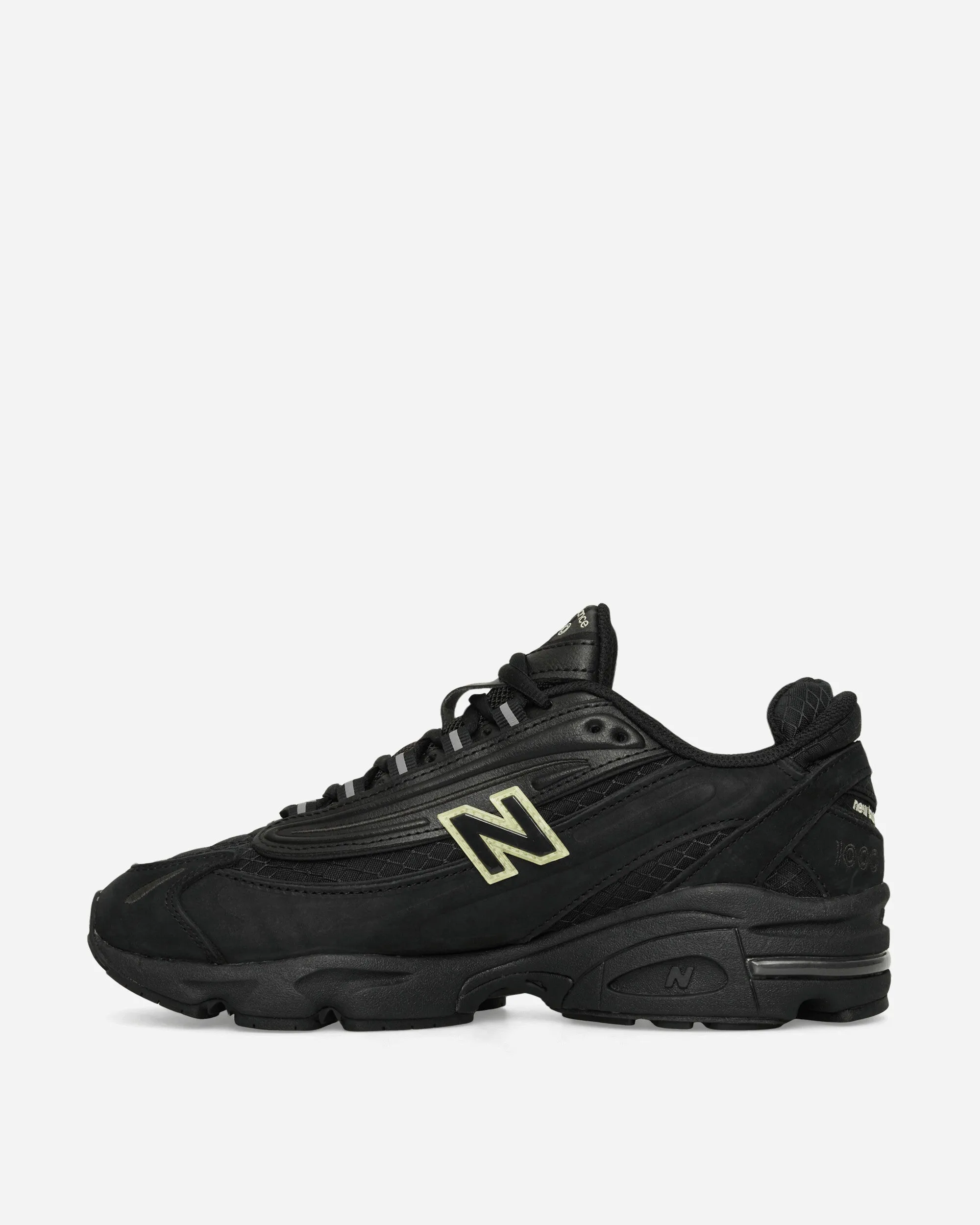 1000 Sneakers Schwarz