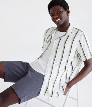 Aeropostale Herren Camp Hemd mit vertikalen Streifen - Weiß - Größe XS - Viskose - Teen Mode & Kleidung Creme Aeropostale