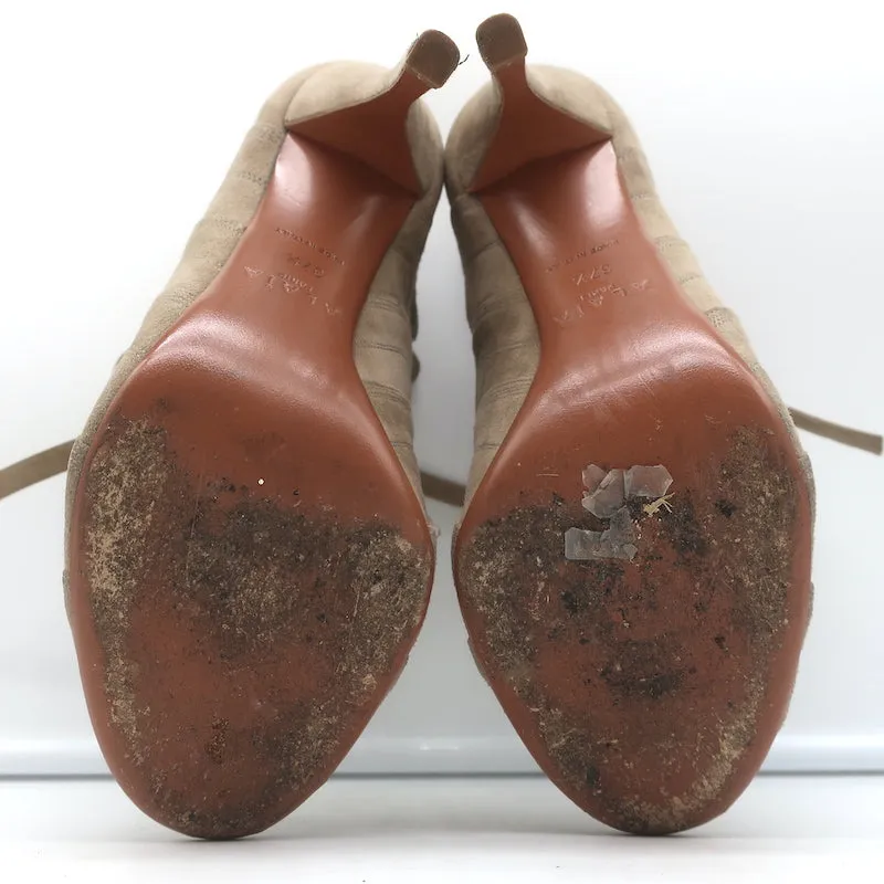 Alaia Schnürstiefeletten mit Ausschnitt in Taubengrauem Wildleder Größe 37.5 mit Peep-Toe