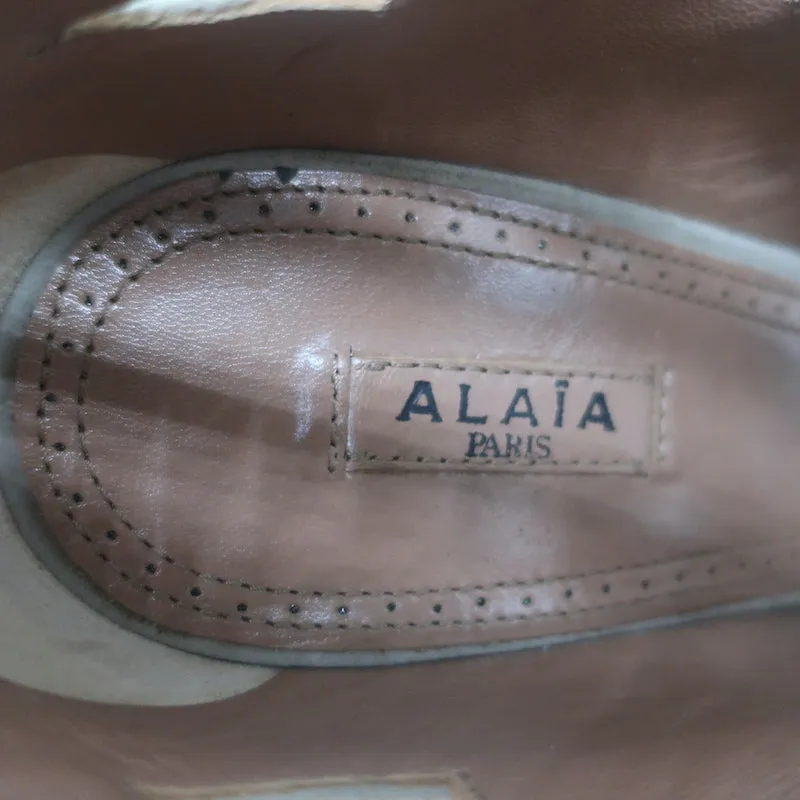 Alaia Schnürstiefeletten mit Ausschnitt in Taubengrauem Wildleder Größe 37.5 mit Peep-Toe