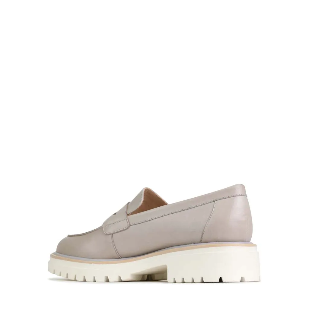 ANITA LEDER LOAFERS MIT ABSATZ