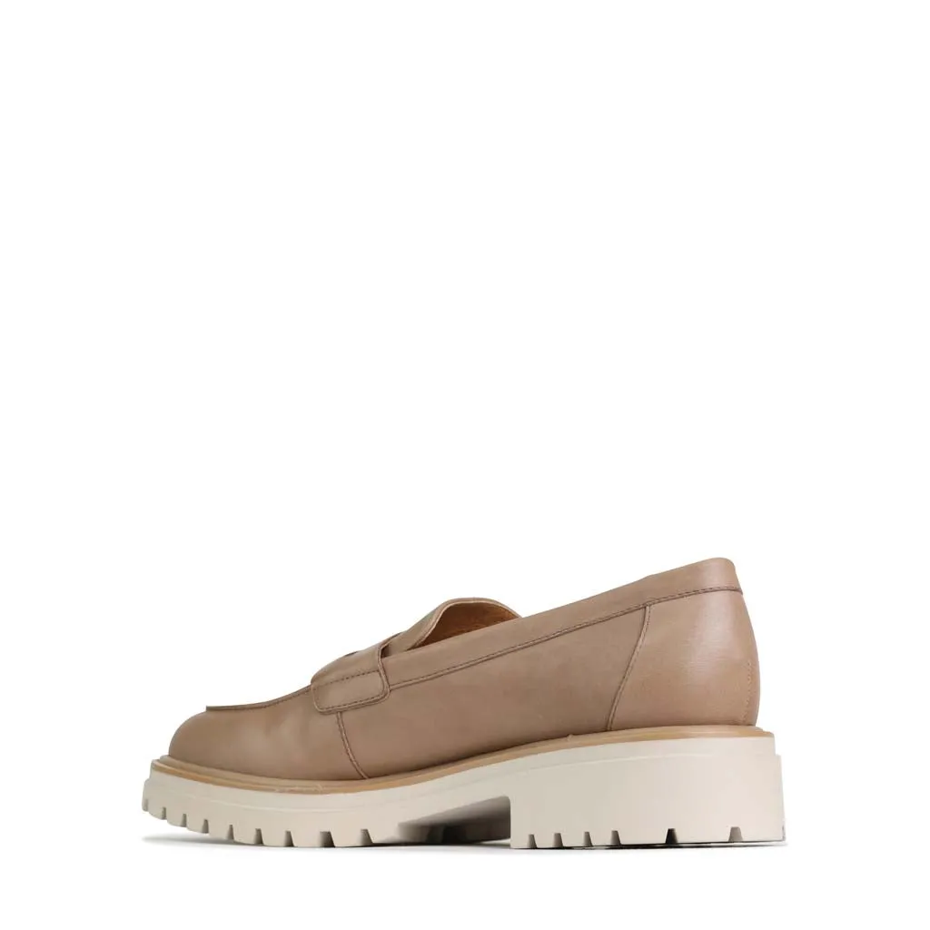 ANITA LEDER LOAFERS MIT ABSATZ