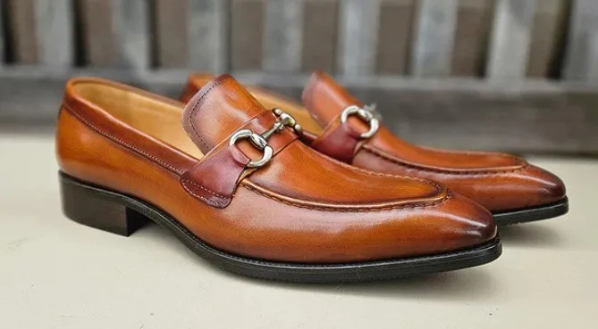 Glattes Kalbsleder-Schlüpfer Cognac