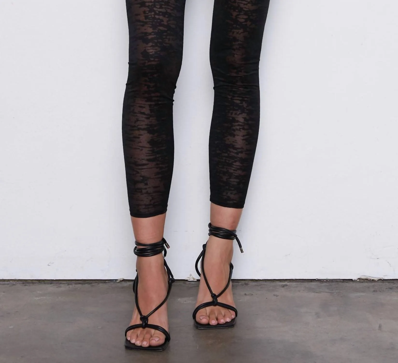 Ausgebrannte Leggings in Schwarz und Grau Ausgebrannt