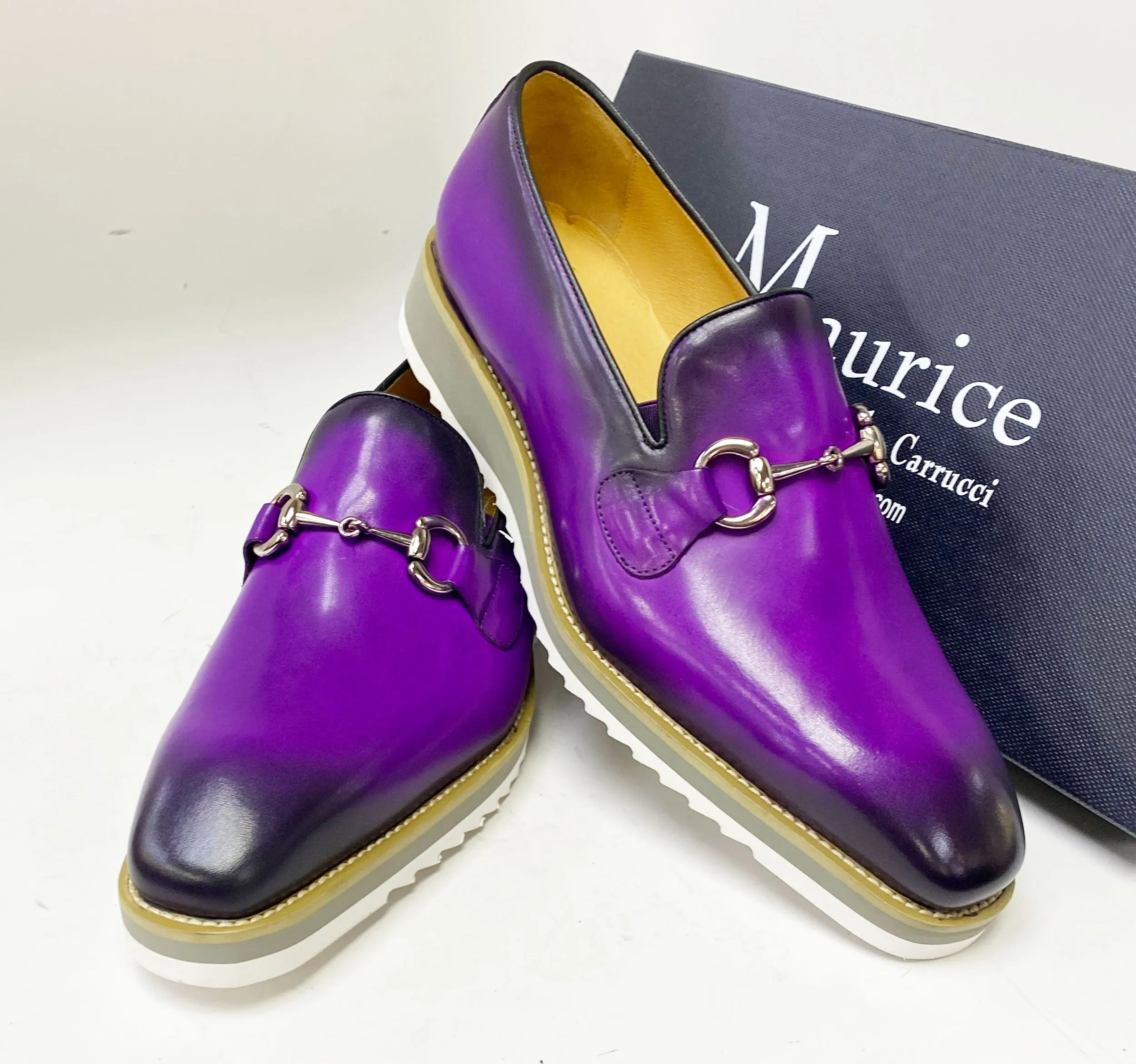 Leder-Slip-On mit Horsebit-Detail in Lila