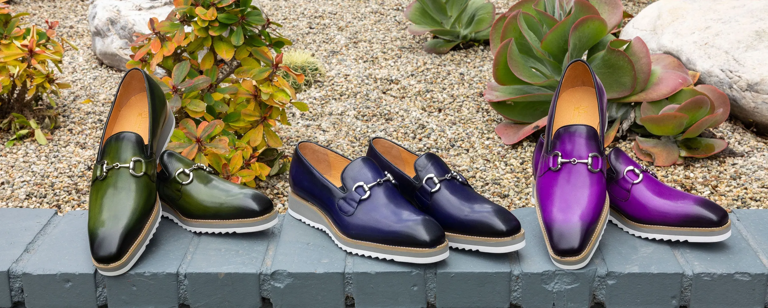 Leder-Slip-On mit Horsebit-Detail in Lila