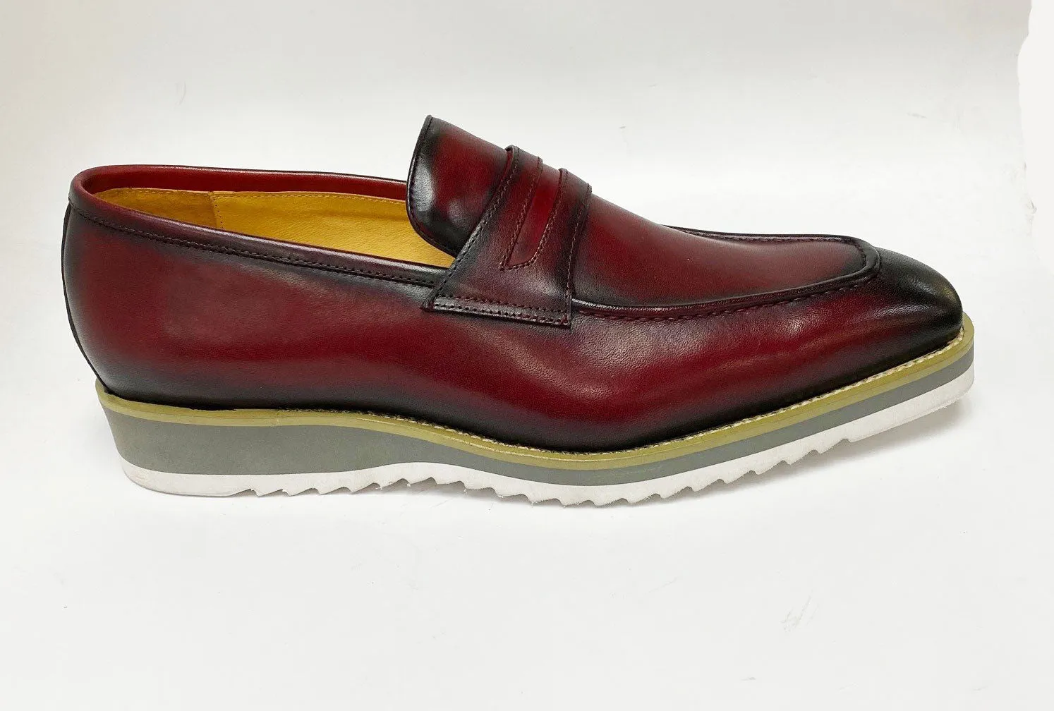 Burgunderfarbene Penny Loafer aus Kalbsleder mit Schlupf