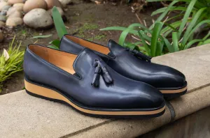 Grauer Kalbsleder-Slip-On mit Quaste