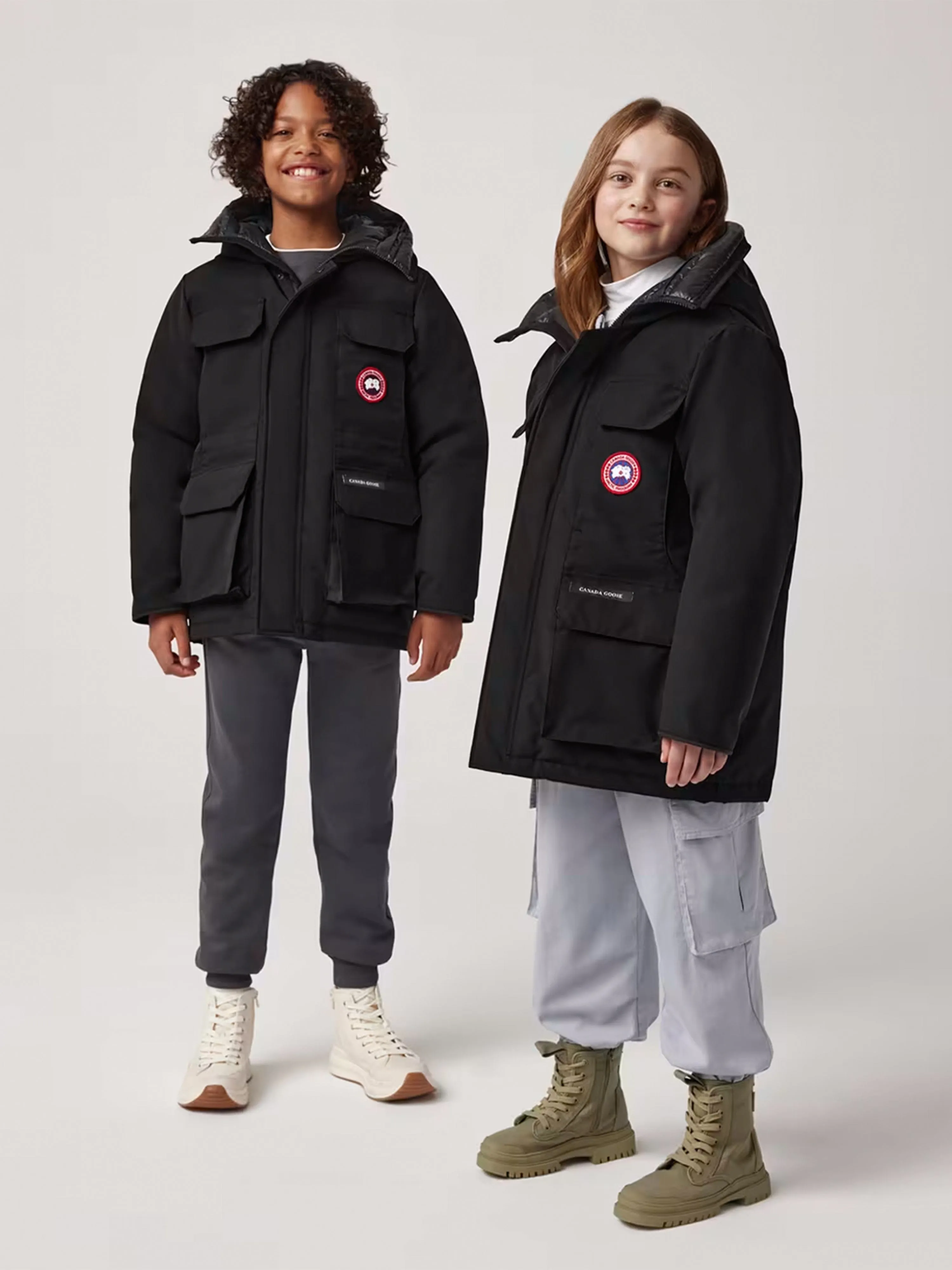 Canada Goose Kinder Daunen Expedition Parka in Schwarz