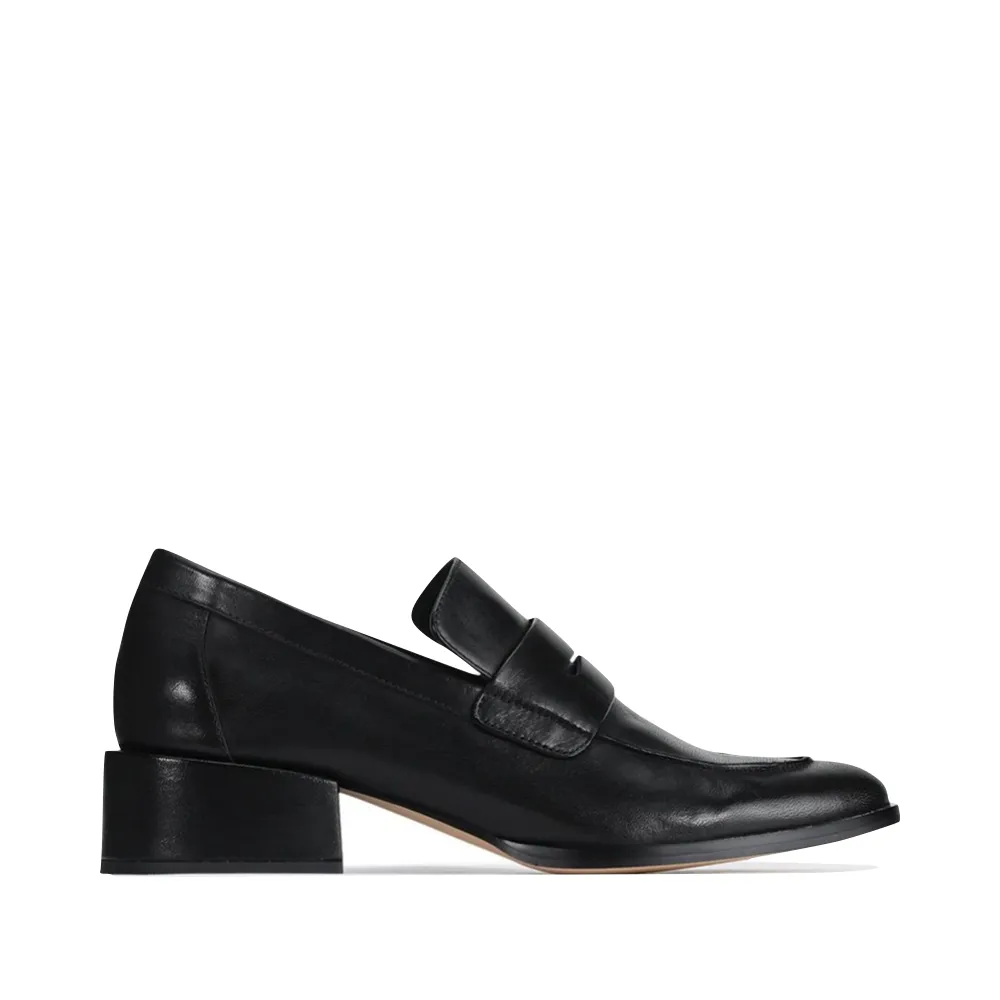 EOS Footwear Damen Cass Leder-Penny-Loafer mit Absatz in Schwarz