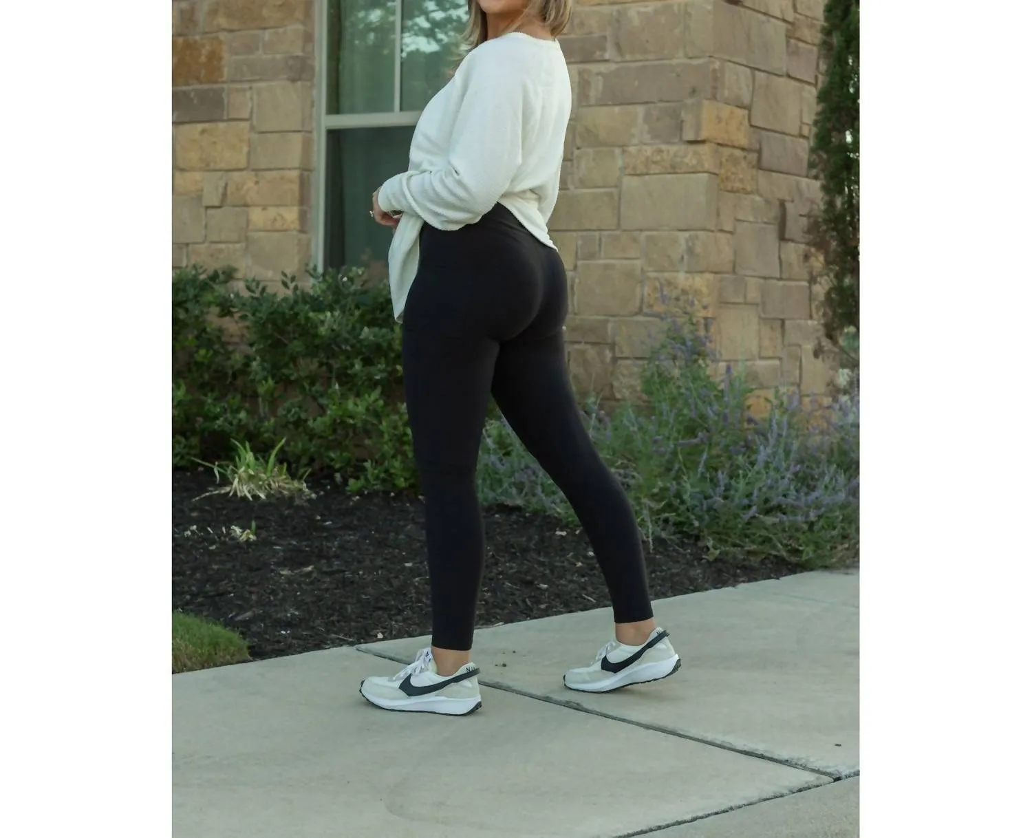 Fleece-Leggins in voller Länge mit Taschen in Schwarz