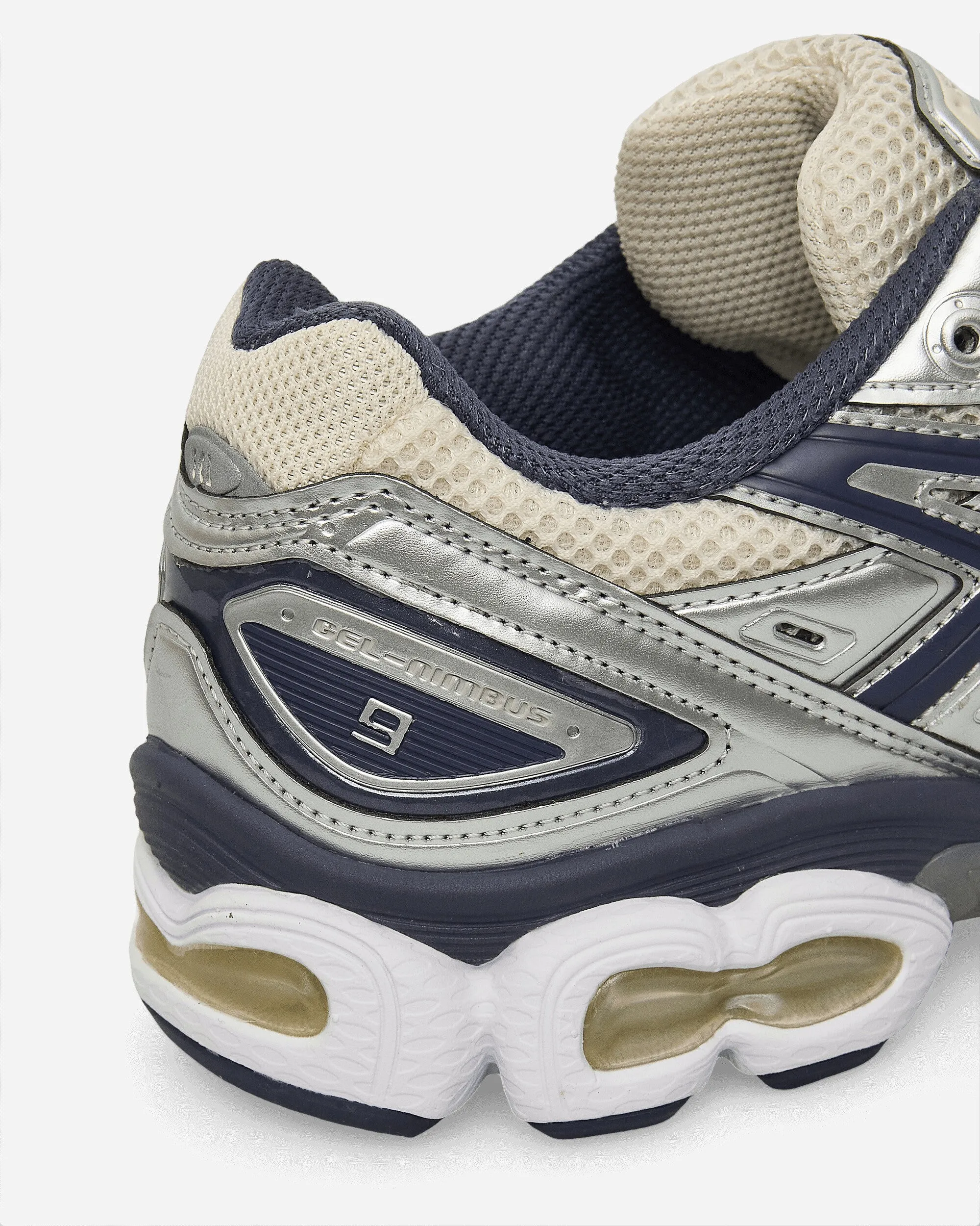 GEL-Nimbus 9 Sneakers Haferflocken / Indigo-Nebel