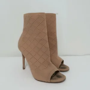 Gianvito Rossi Stretch-Knit-Stiefelette Beige Größe 38 Offene Zehen High Heel Knöchelstiefel
