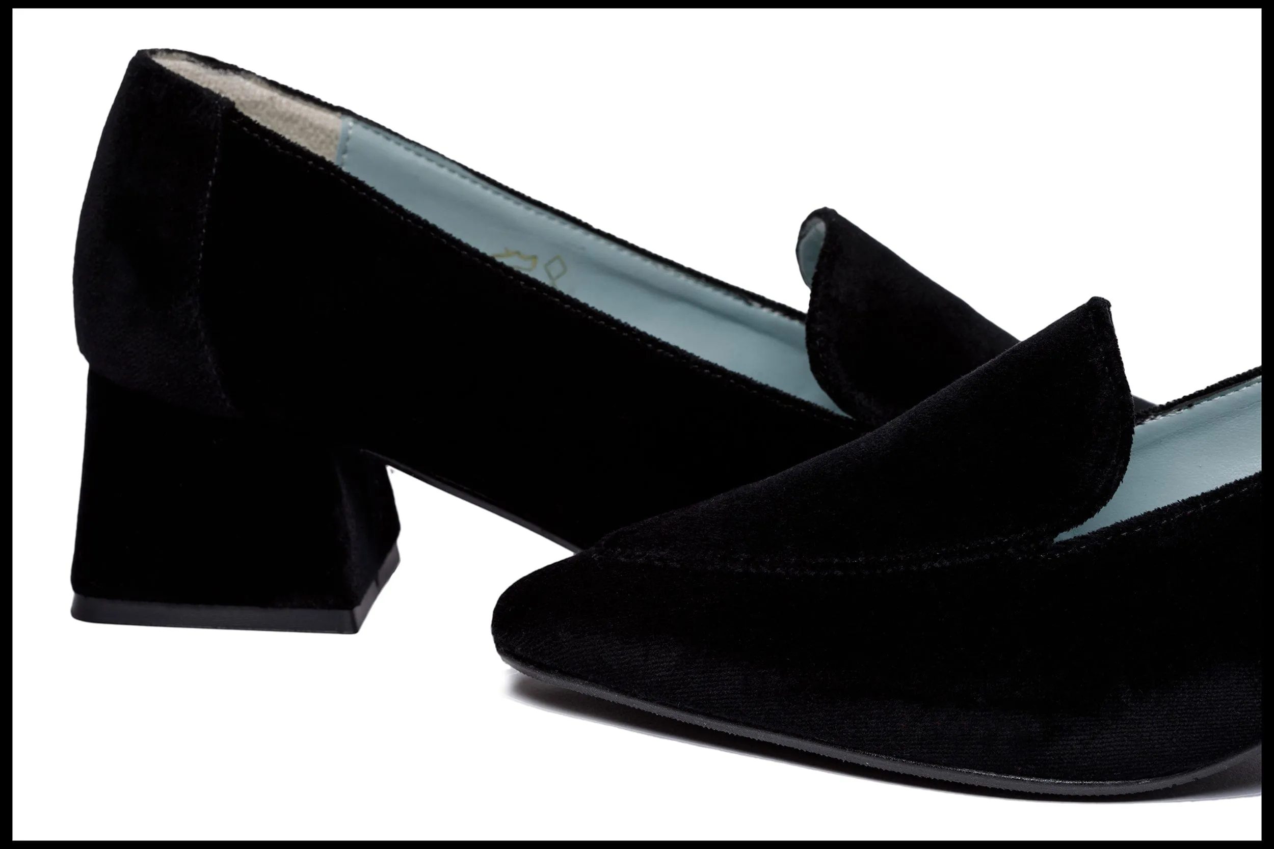Iris Vegan Velvet Moccasin Loafers | Schwarz