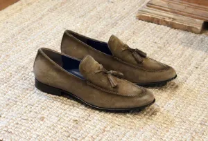 Jean Pierre Wildleder-Loafer mit Quasten in Olive
