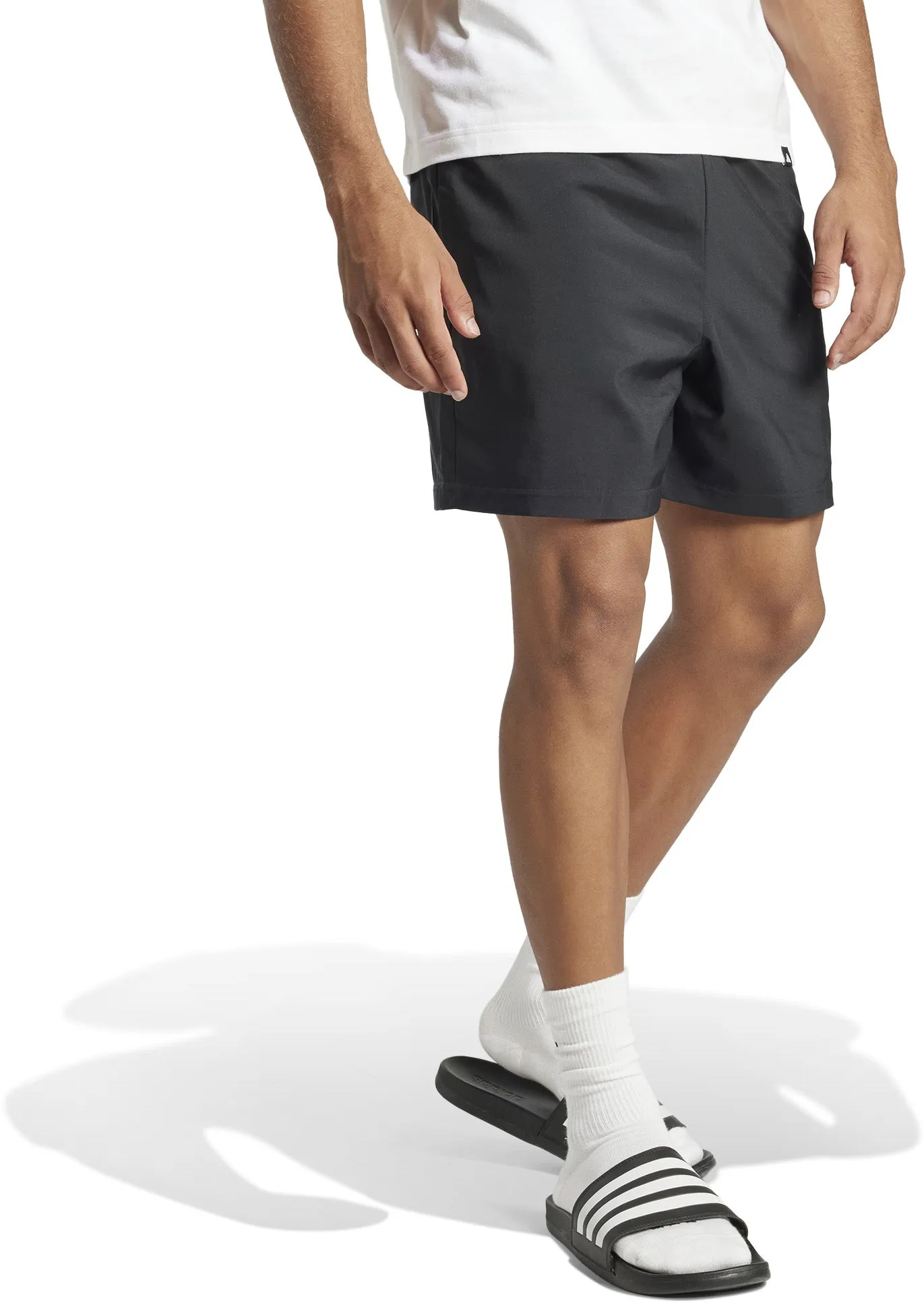 Herren Essentials Shorts mit kleinem Logo