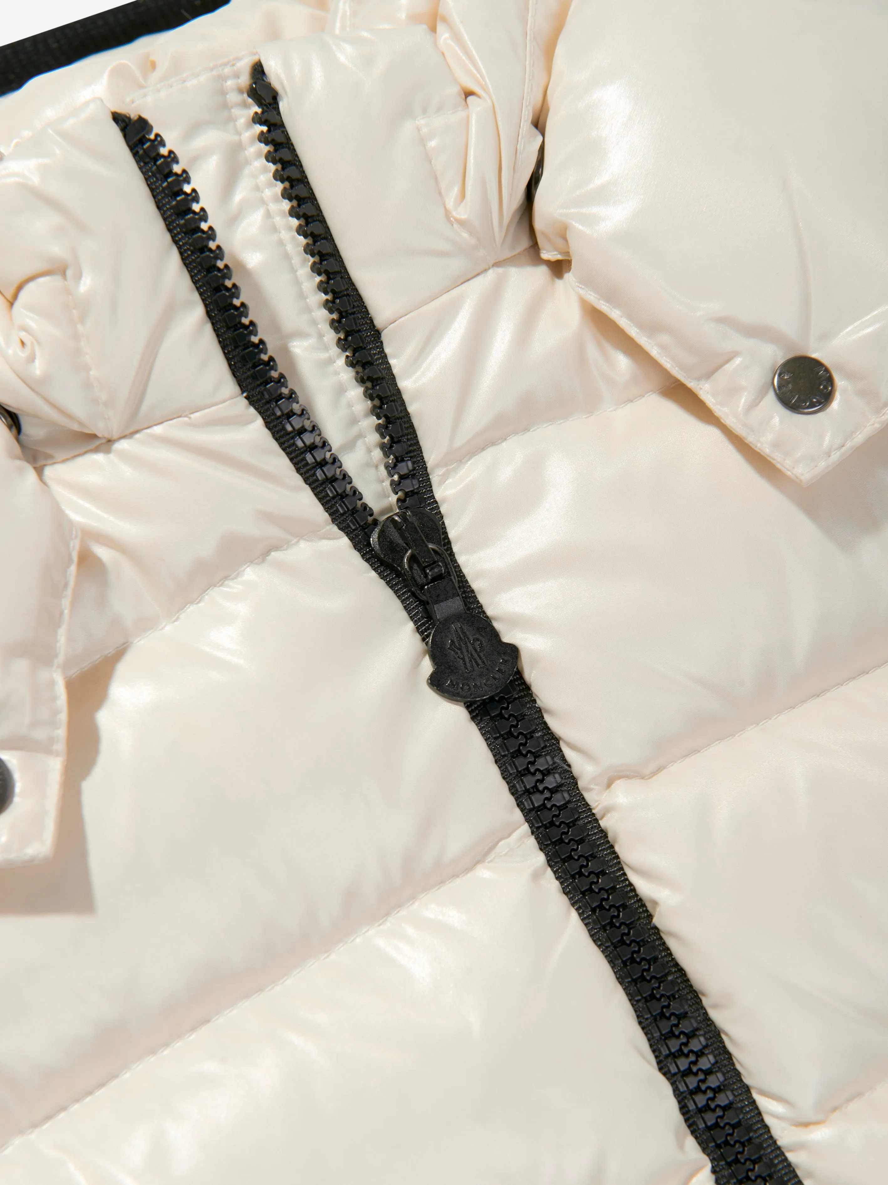Moncler Enfant Mädchen Daunen gefütterte Baby Jacke in Beige