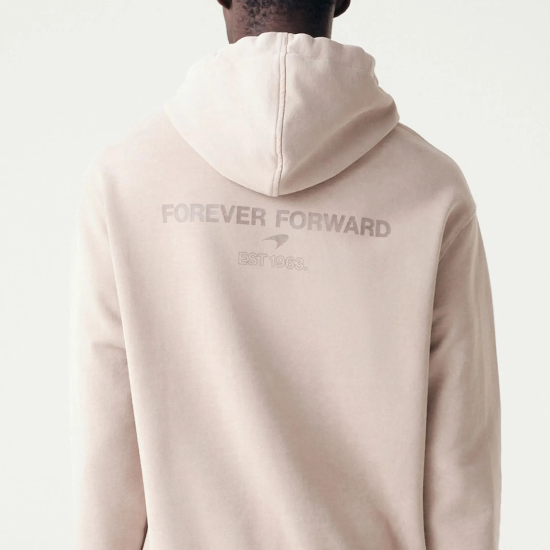 New Era Sweatshirts und Hoodies McLaren Racing Washed Pack Beige Übergroße Kapuzenjacke
