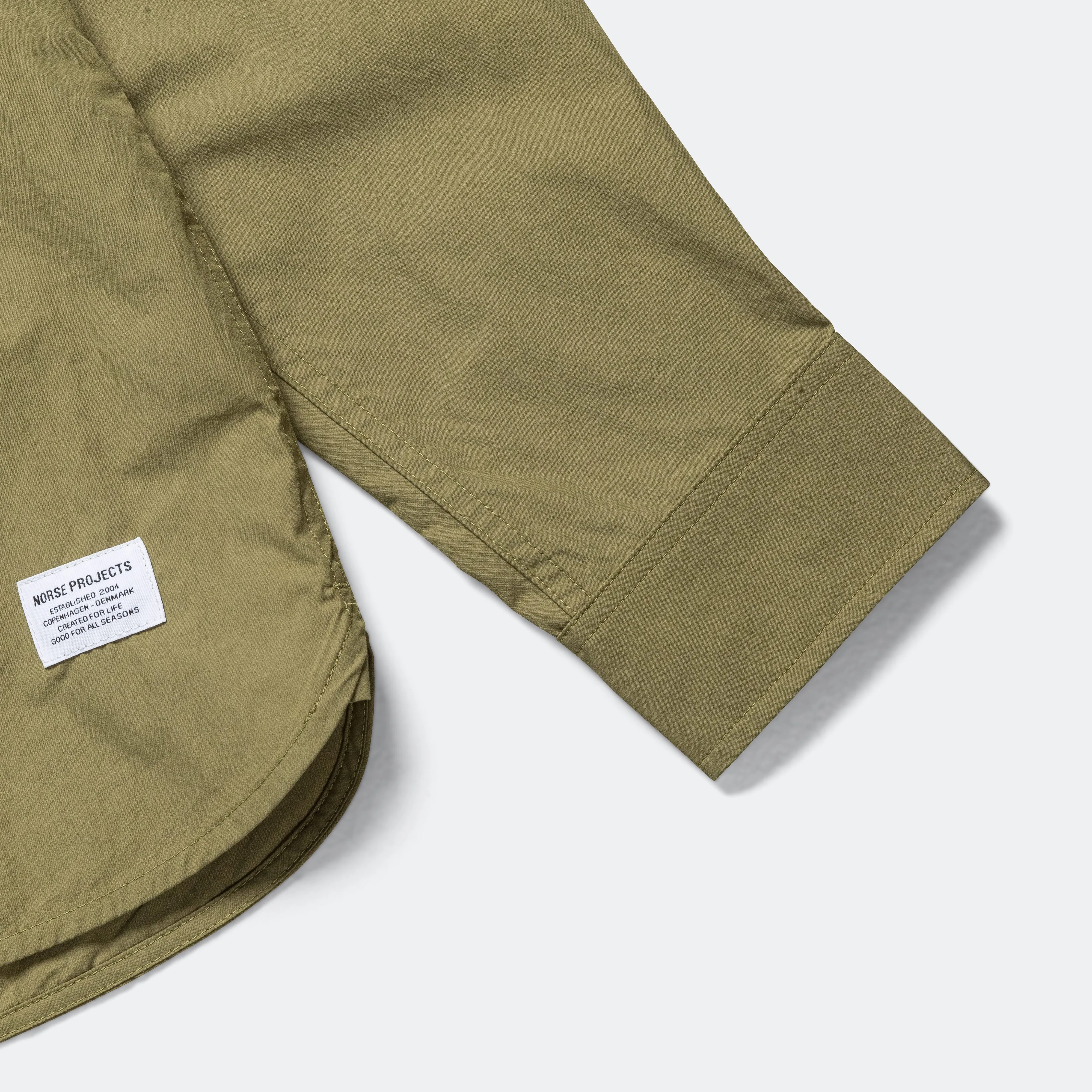 Norse Projects Kleidung Silas Tech Poplin Hemd 2.0 - Moosgrün