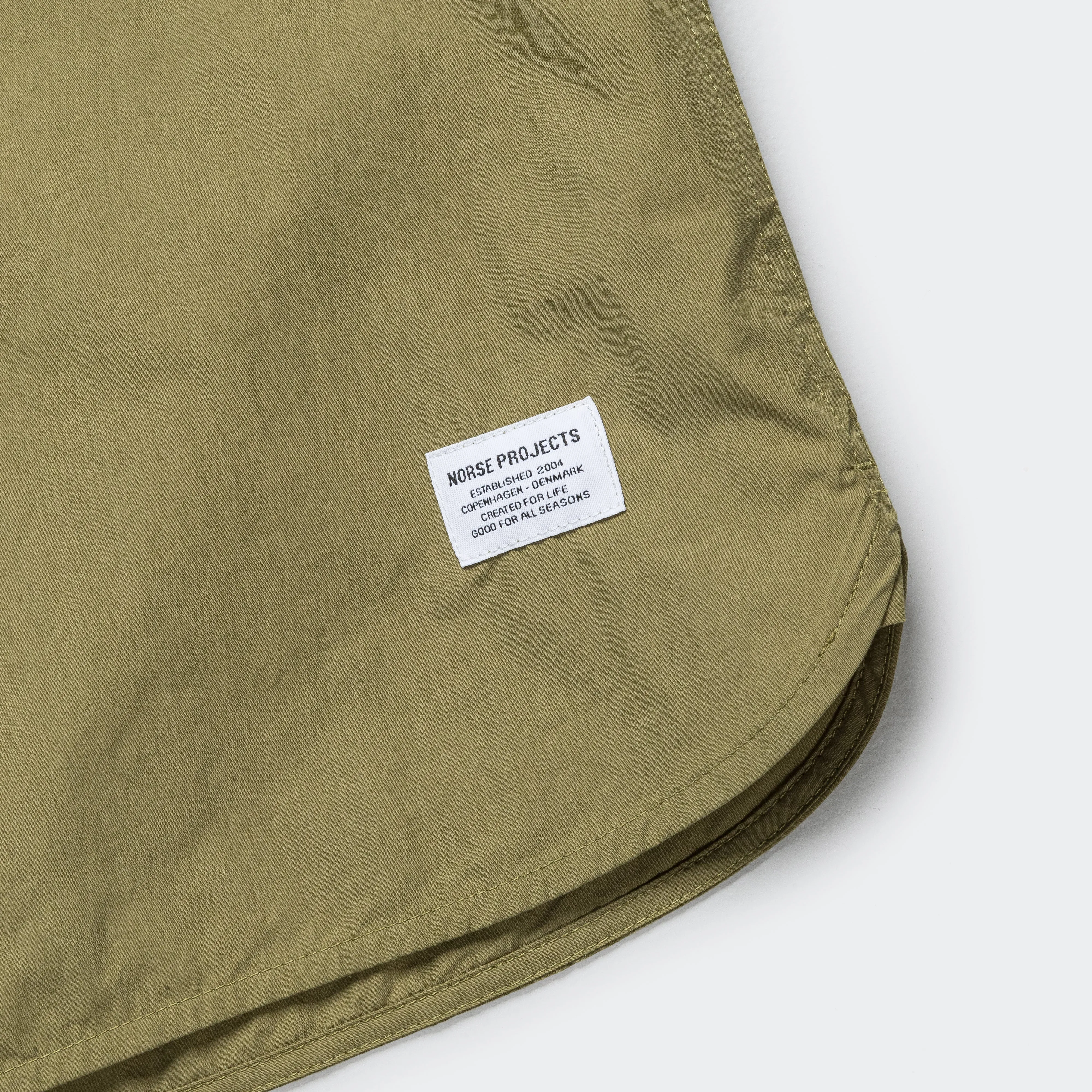 Norse Projects Kleidung Silas Tech Poplin Hemd 2.0 - Moosgrün