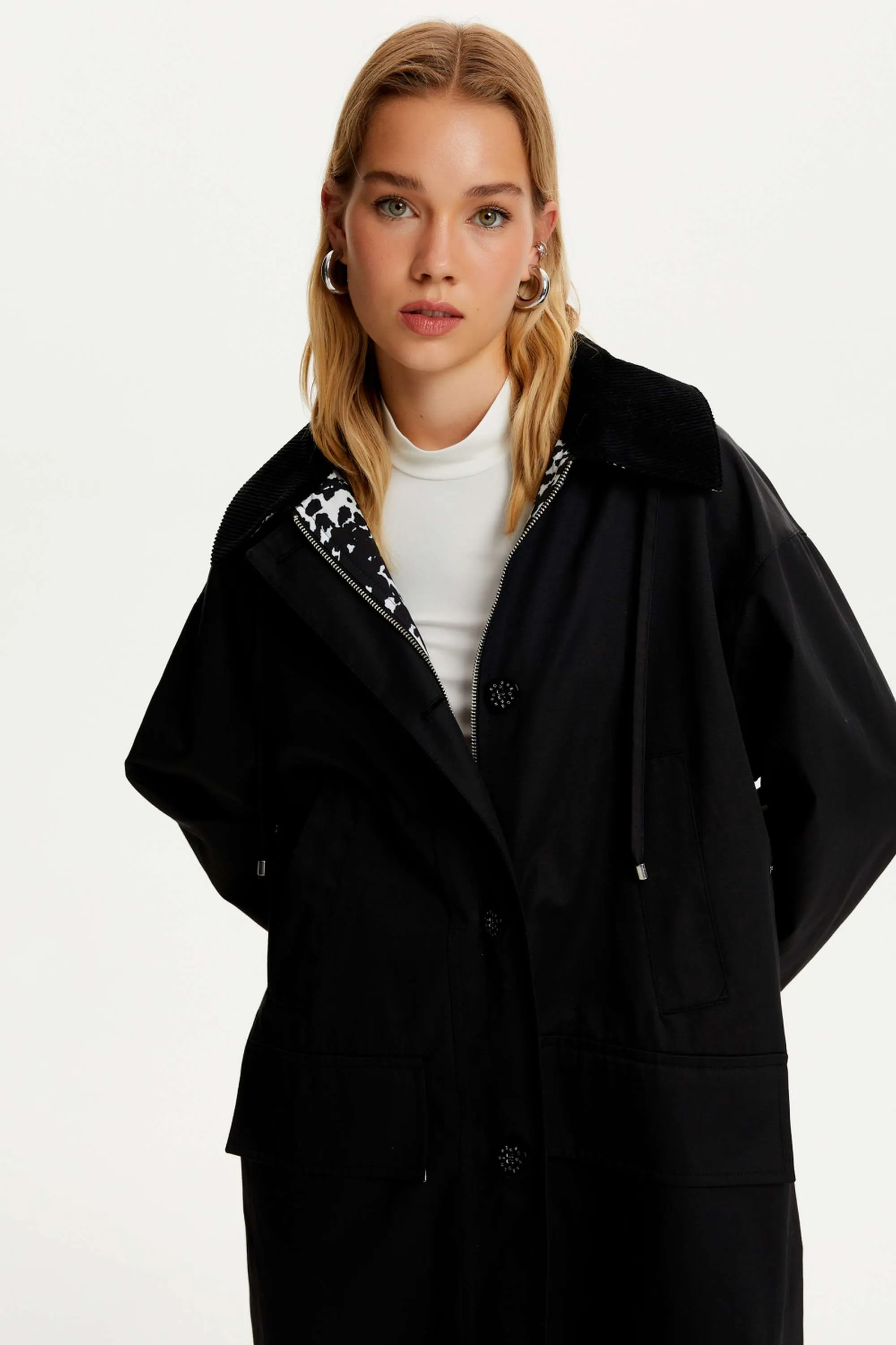 Übergroßer Kapuzen-Trenchcoat