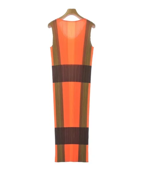 PLEATS PLEASE Kleider