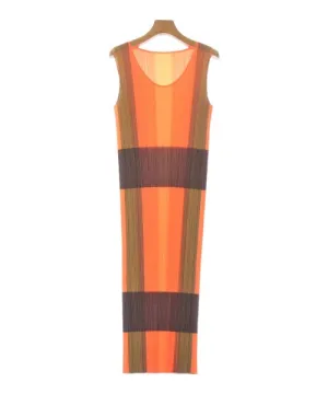 PLEATS PLEASE Kleider