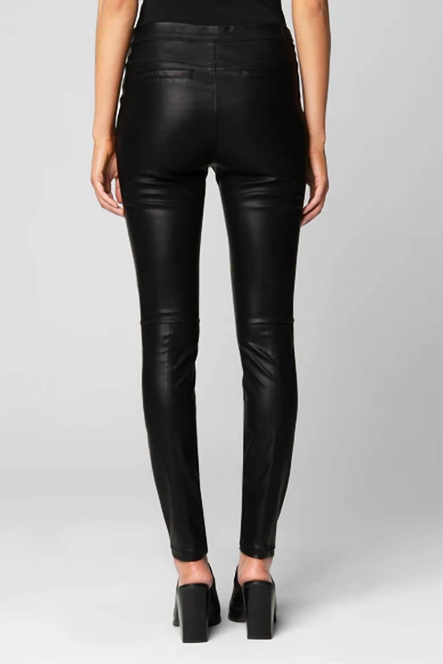Schlüpfen Sie in die Pussy Cat Kunstleder-Legging in Schwarz