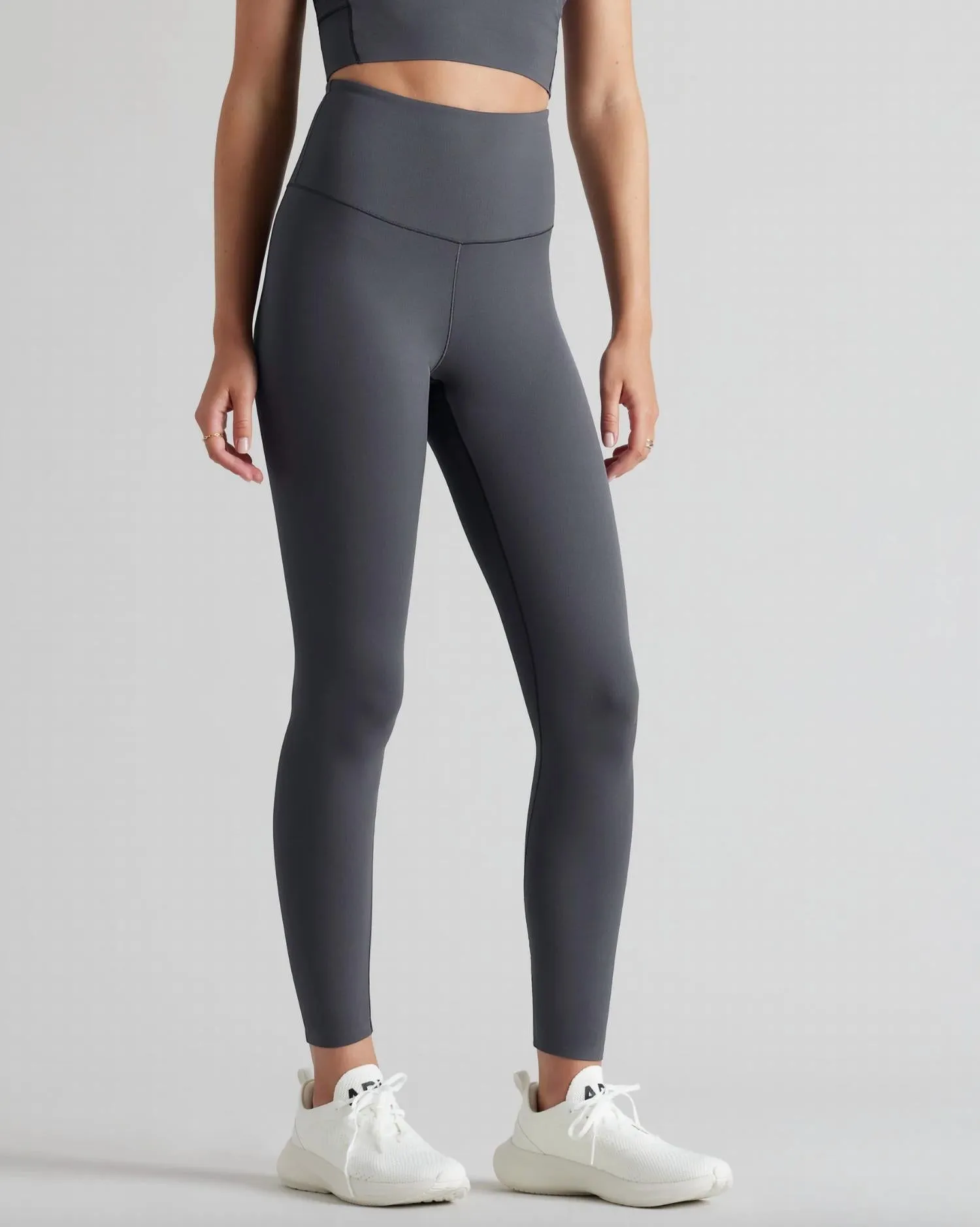 Revive 7/8 Leggings in Asphalt