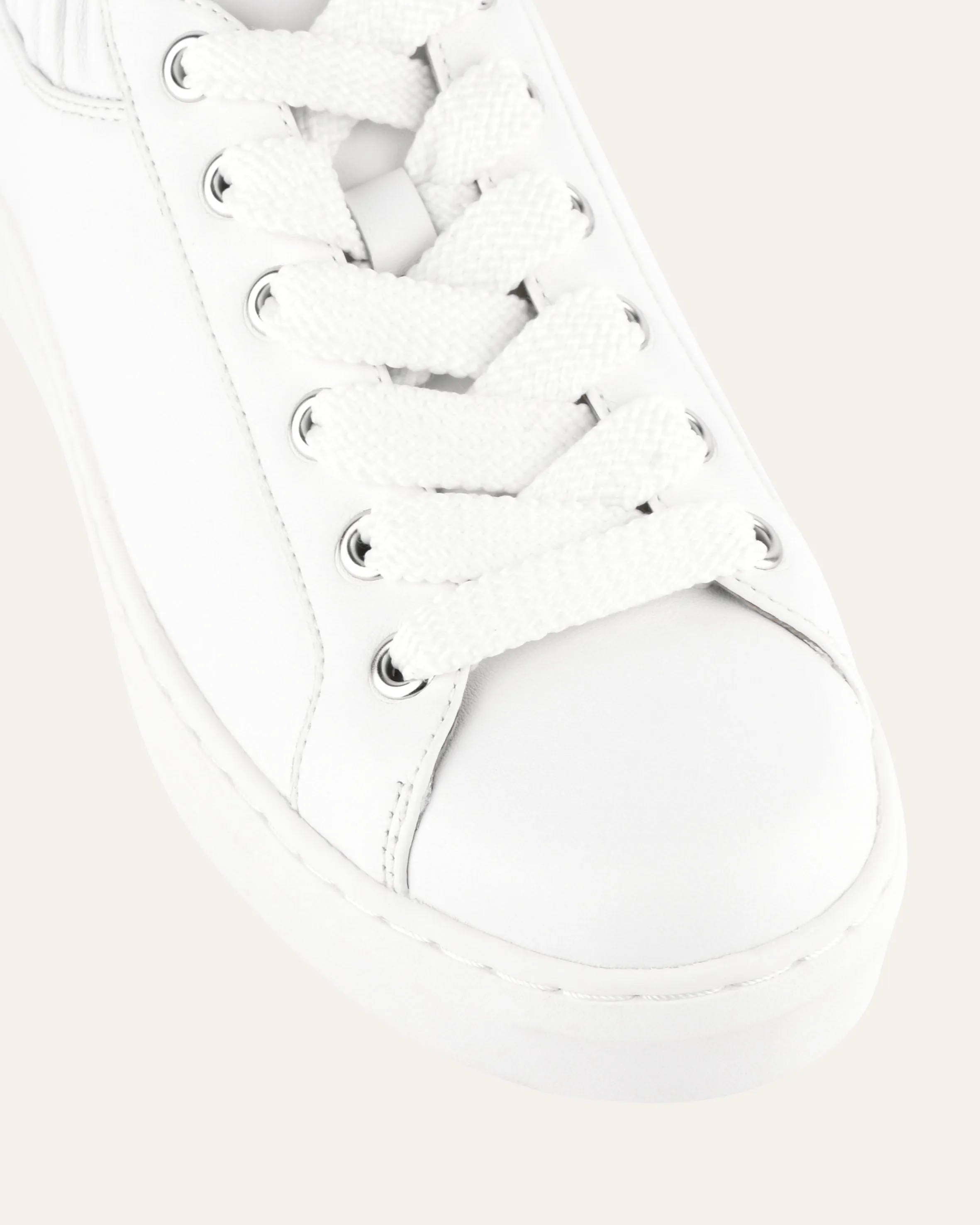 TENLEY SNEAKER WEISS LEDER