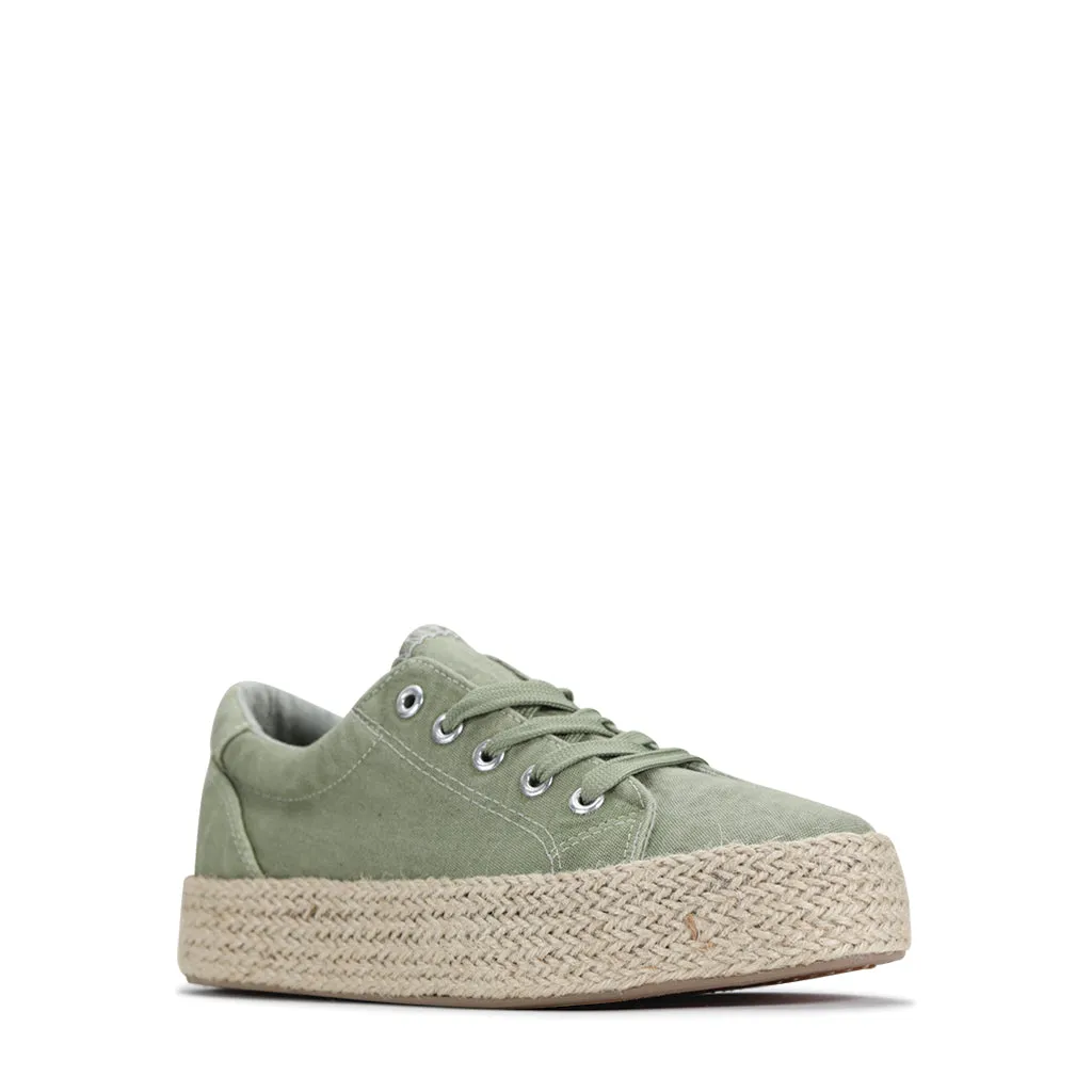 ULTRA CANVAS SNEAKER