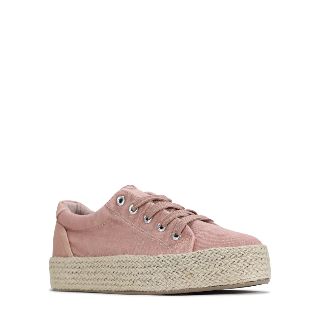 ULTRA CANVAS SNEAKER