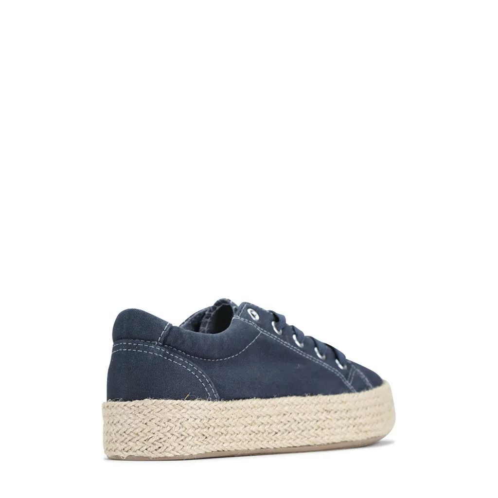 ULTRA CANVAS SNEAKER