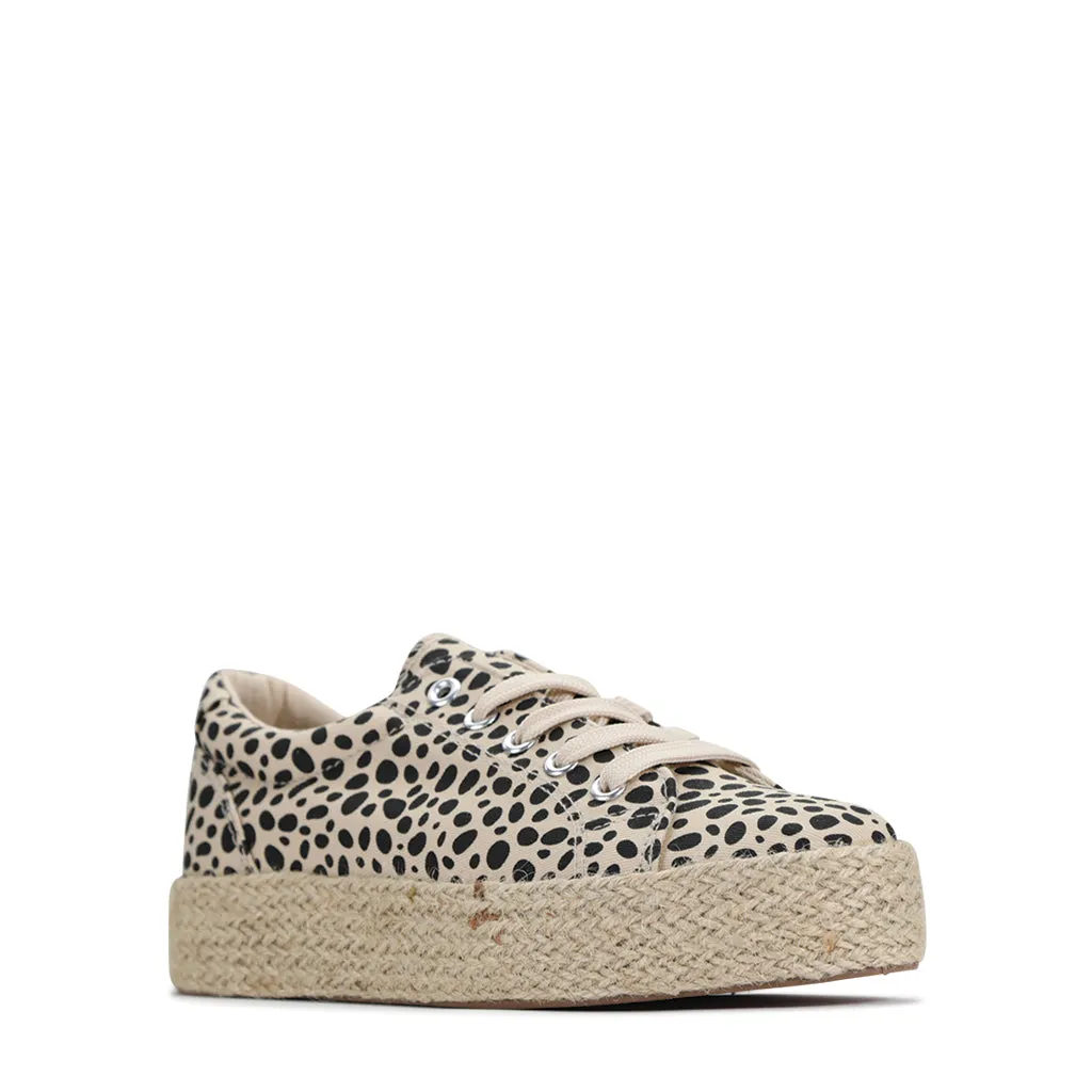 ULTRA CANVAS SNEAKER