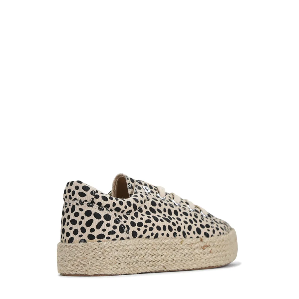 ULTRA CANVAS SNEAKER