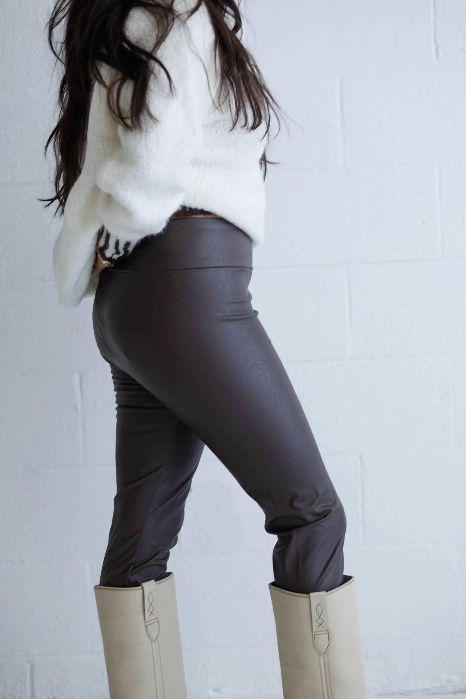Vegane Leder-Leggings in Schokolade