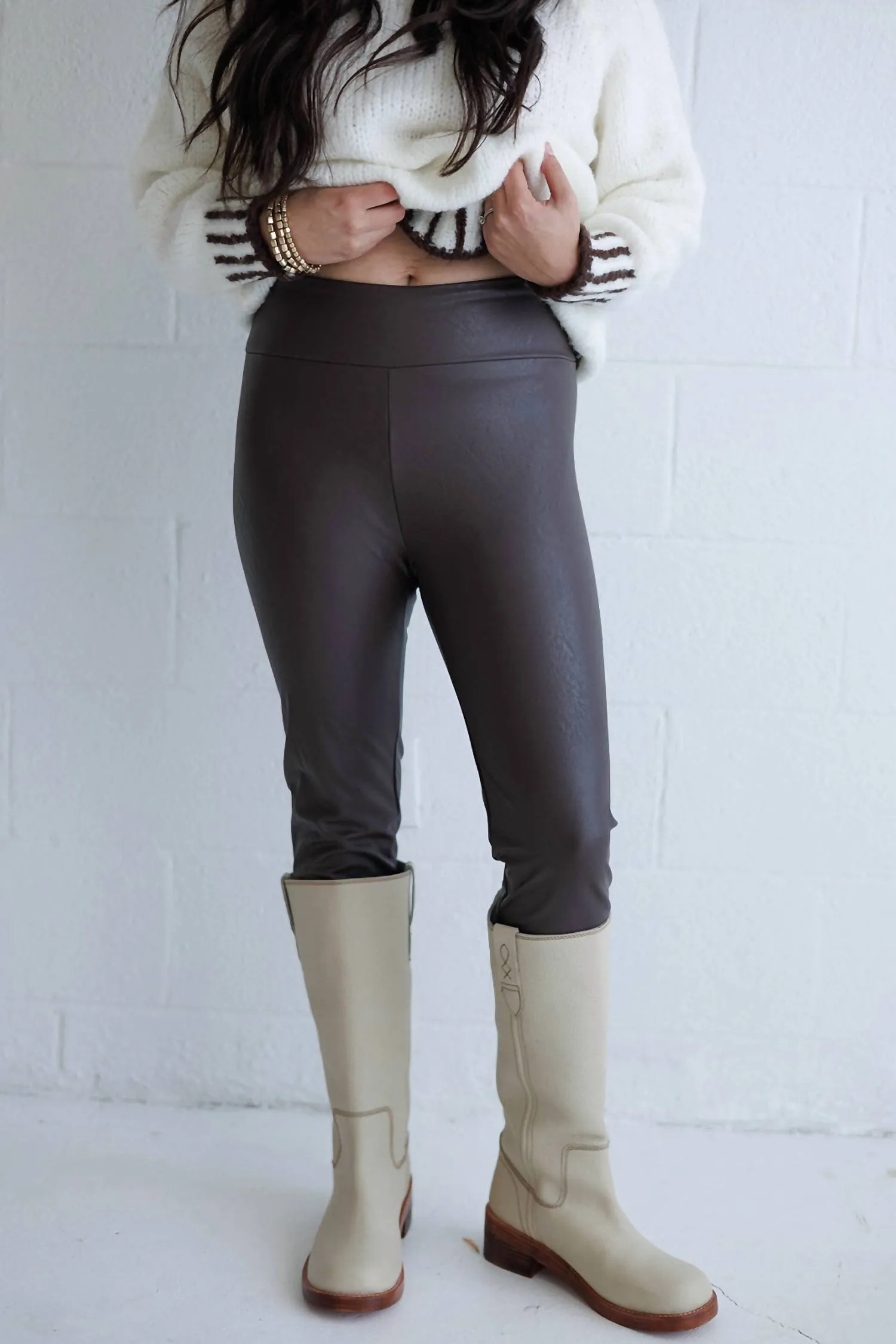 Vegane Leder-Leggings in Schokolade