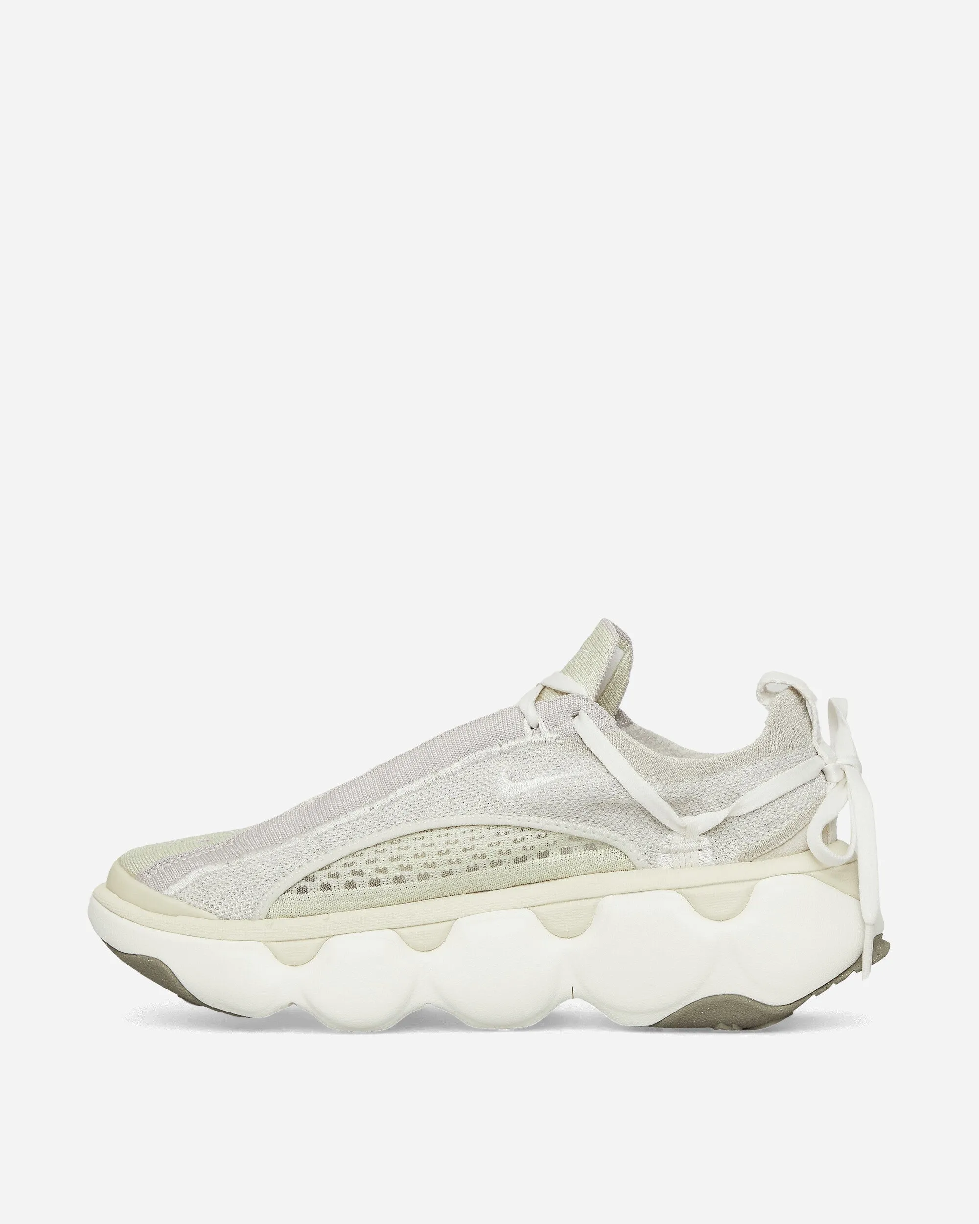Damens Flyknit Bloom Sneakers in Hellbeige / Segeltuch