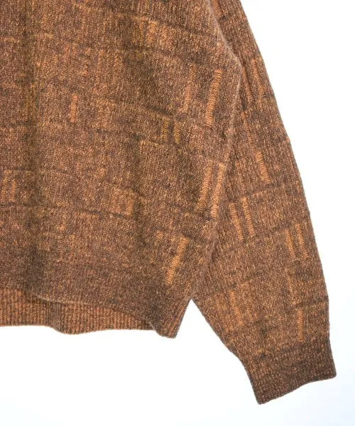 YOKE Pullover