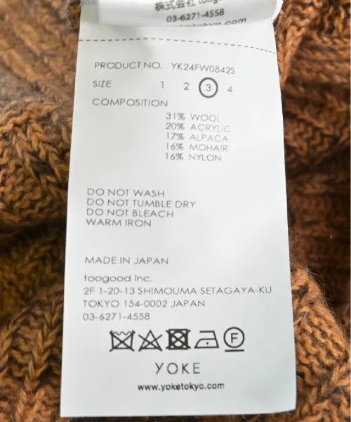 YOKE Pullover
