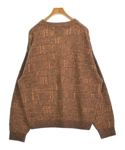 YOKE Pullover