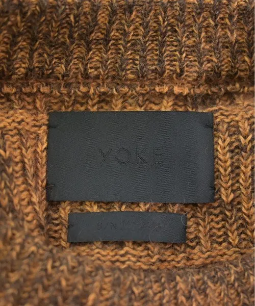 YOKE Pullover