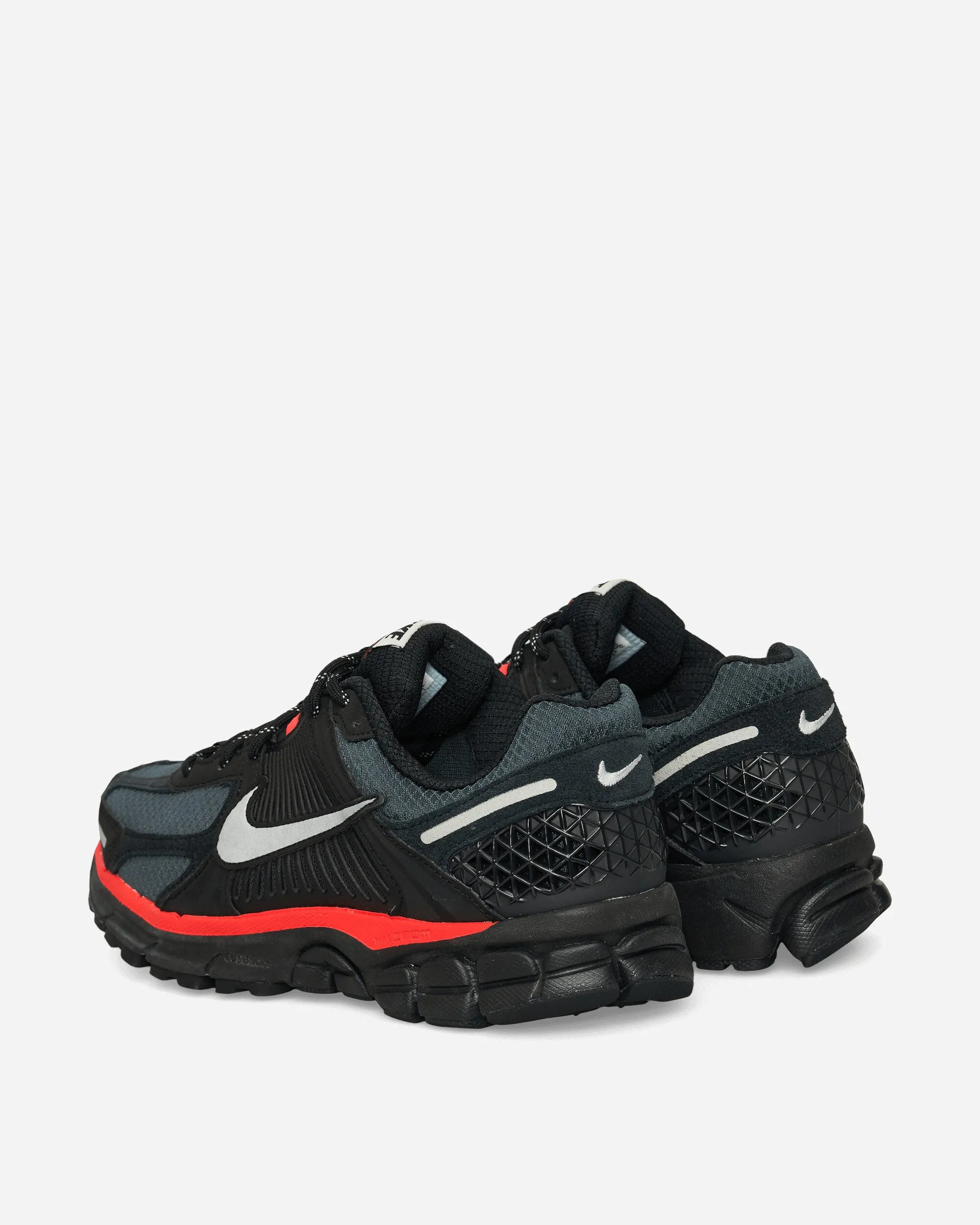 Zoom Vomero 5 Sneakers Schwarz / Leuchtendes Karmesinrot